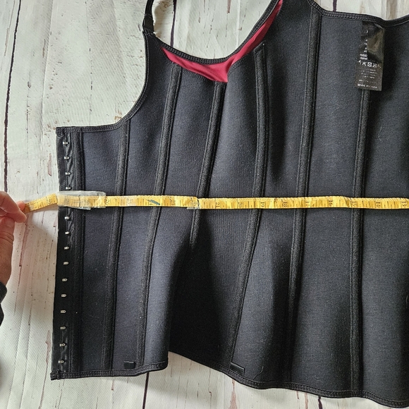 Corset Story Women's Black and Burgandy Corset Size M/L - Picture 13 of 14